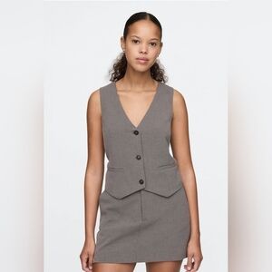 NWT GAP Cropped Vest Size L